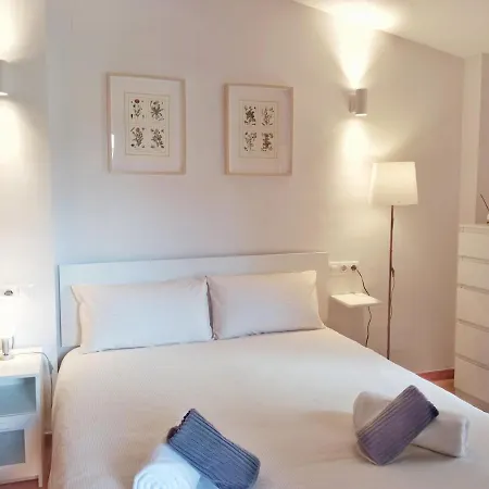 El Barco De Barro バロ・デ・リャネス